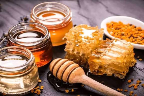 بسته اقتصادی ( شیرین و به صرفه ) 2500 گرم انواع عسل سالم